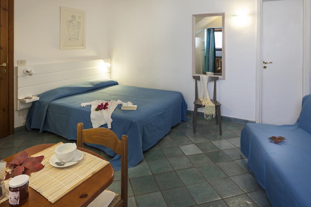 Appartamenti Le Pleiadi - Sant'Angelo D'Ischia Sant'Angelo (Isola d'Ischia) Quarto foto